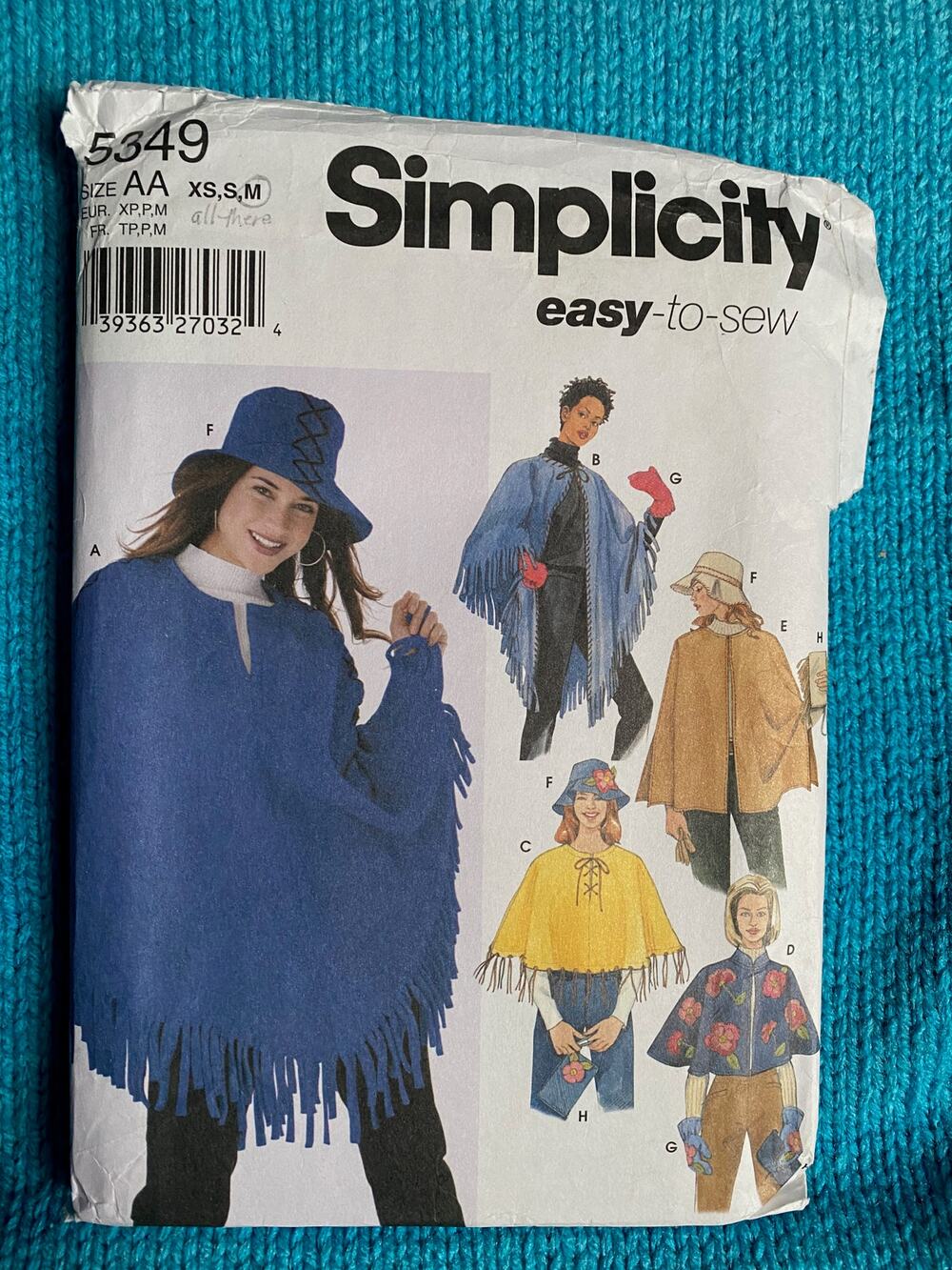 Simplicity Sewing pattern 5349 poncho cape
